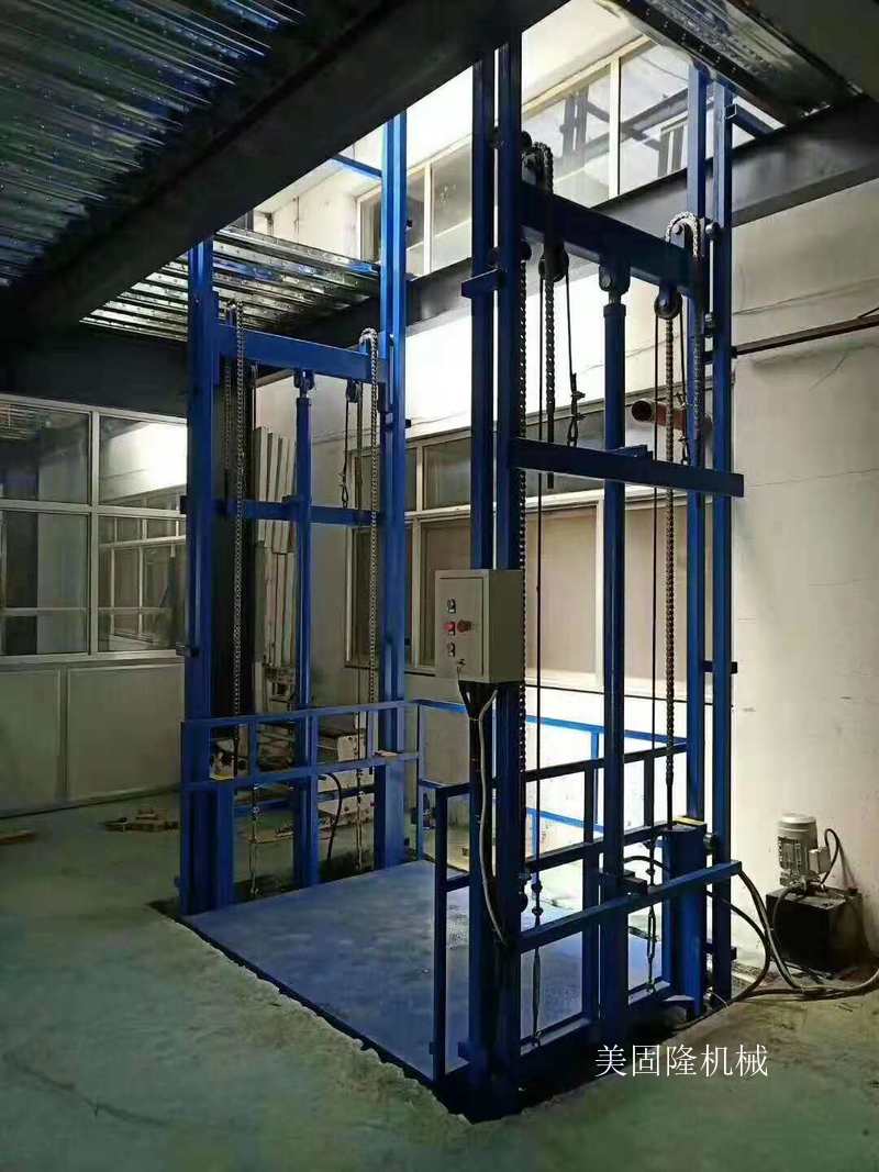 东方室内导轨式升降机厂家