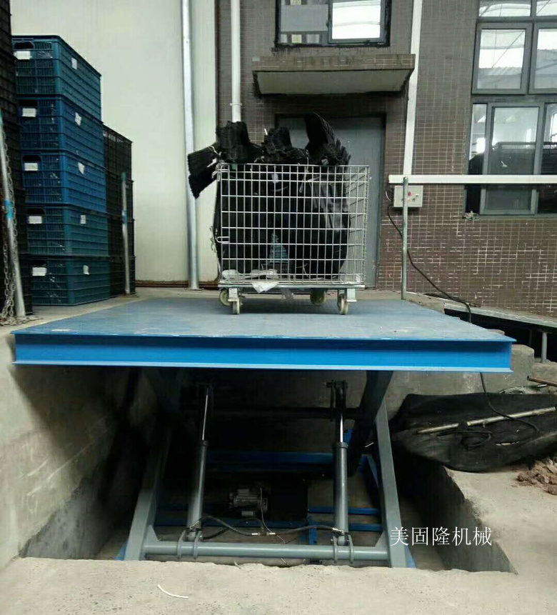 东方固定式升降货梯厂家