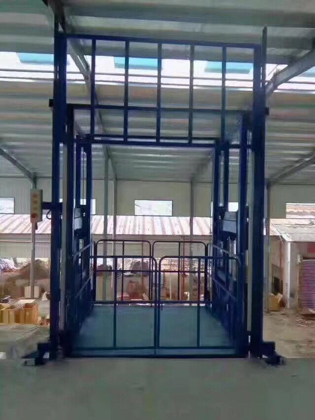 东方简易货梯