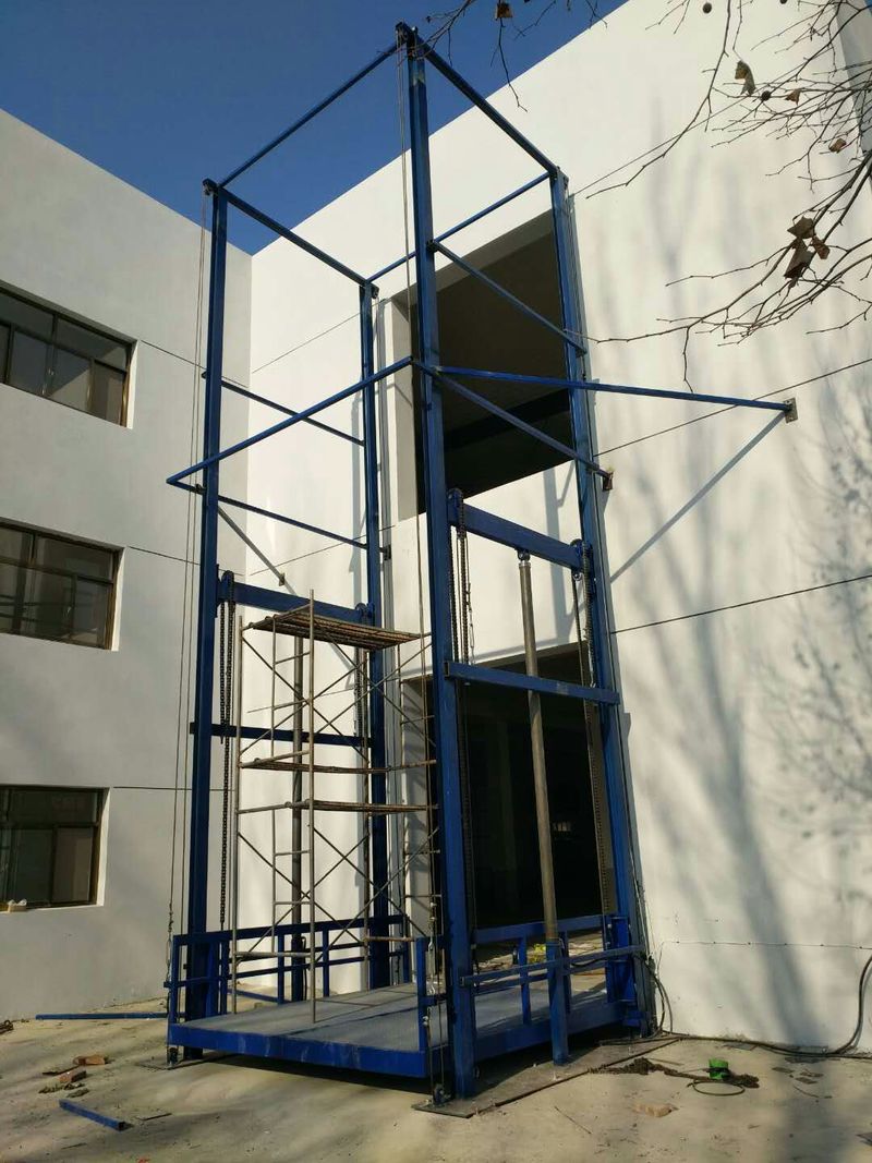 东方简易升降货梯