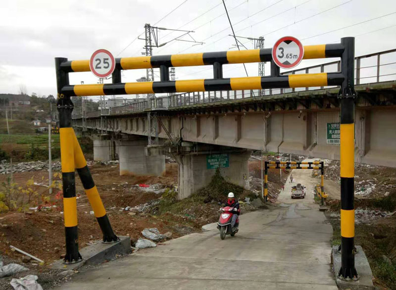 东方液压限高架